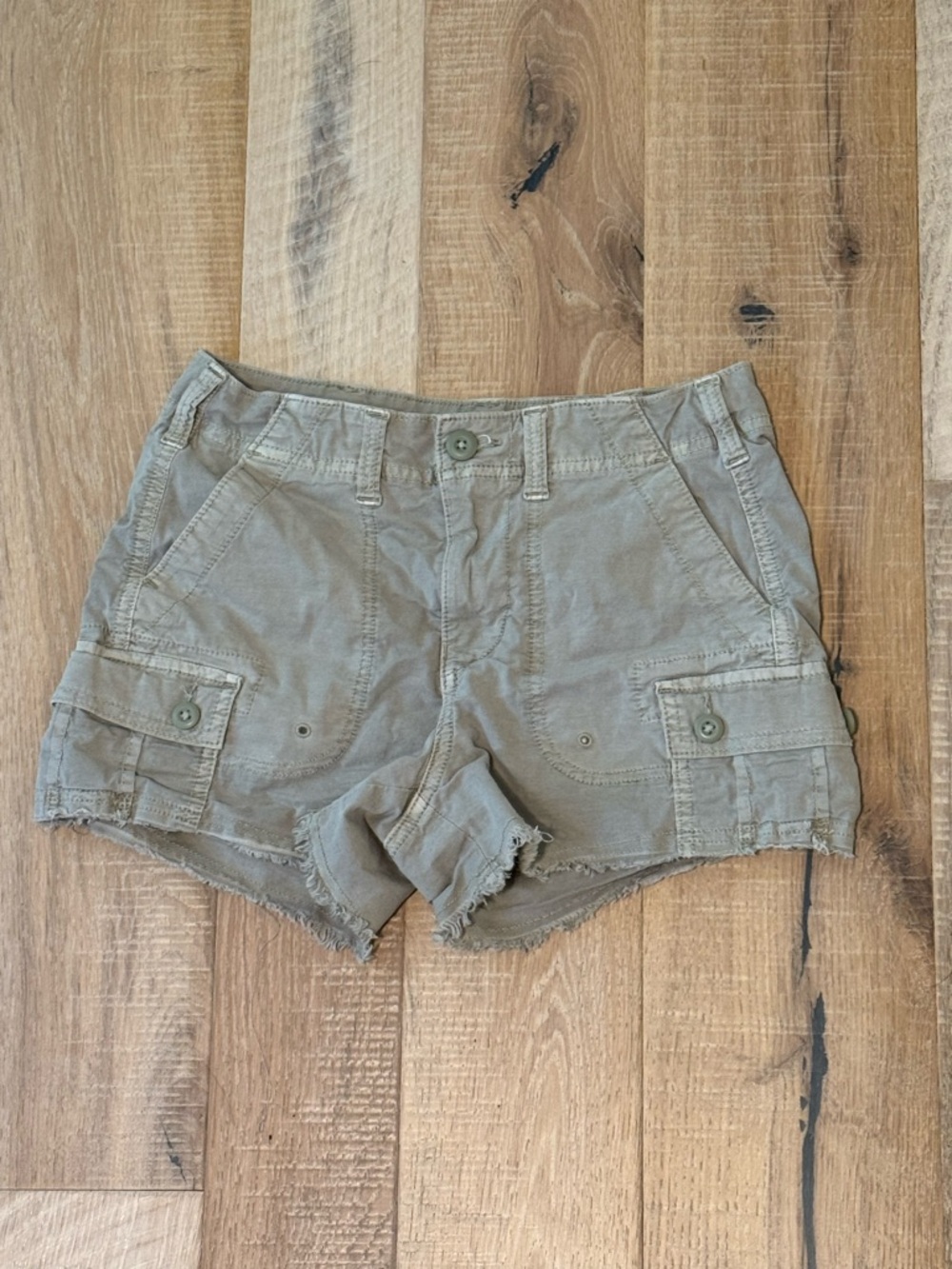 American Eagle Outfitters Olive Green Cargo Shorts